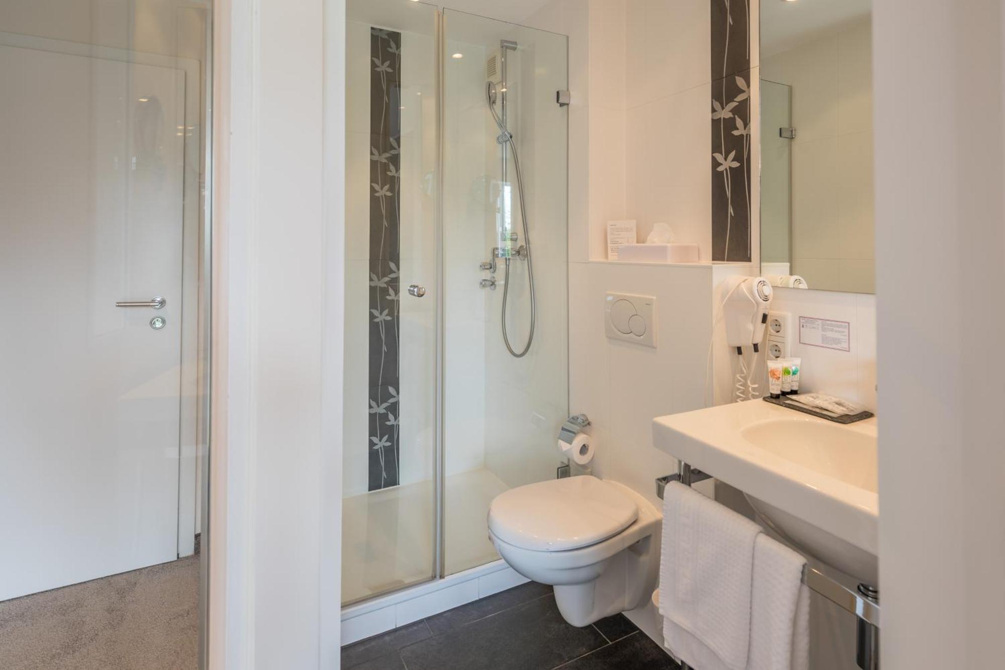 Thomas Hotel Spa & Lifestyle フースム エクステリア 写真