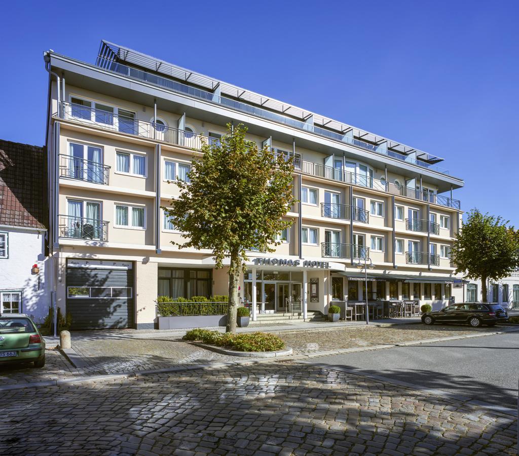Thomas Hotel Spa & Lifestyle フースム エクステリア 写真