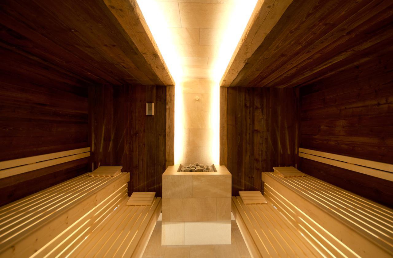 Thomas Hotel Spa & Lifestyle フースム エクステリア 写真