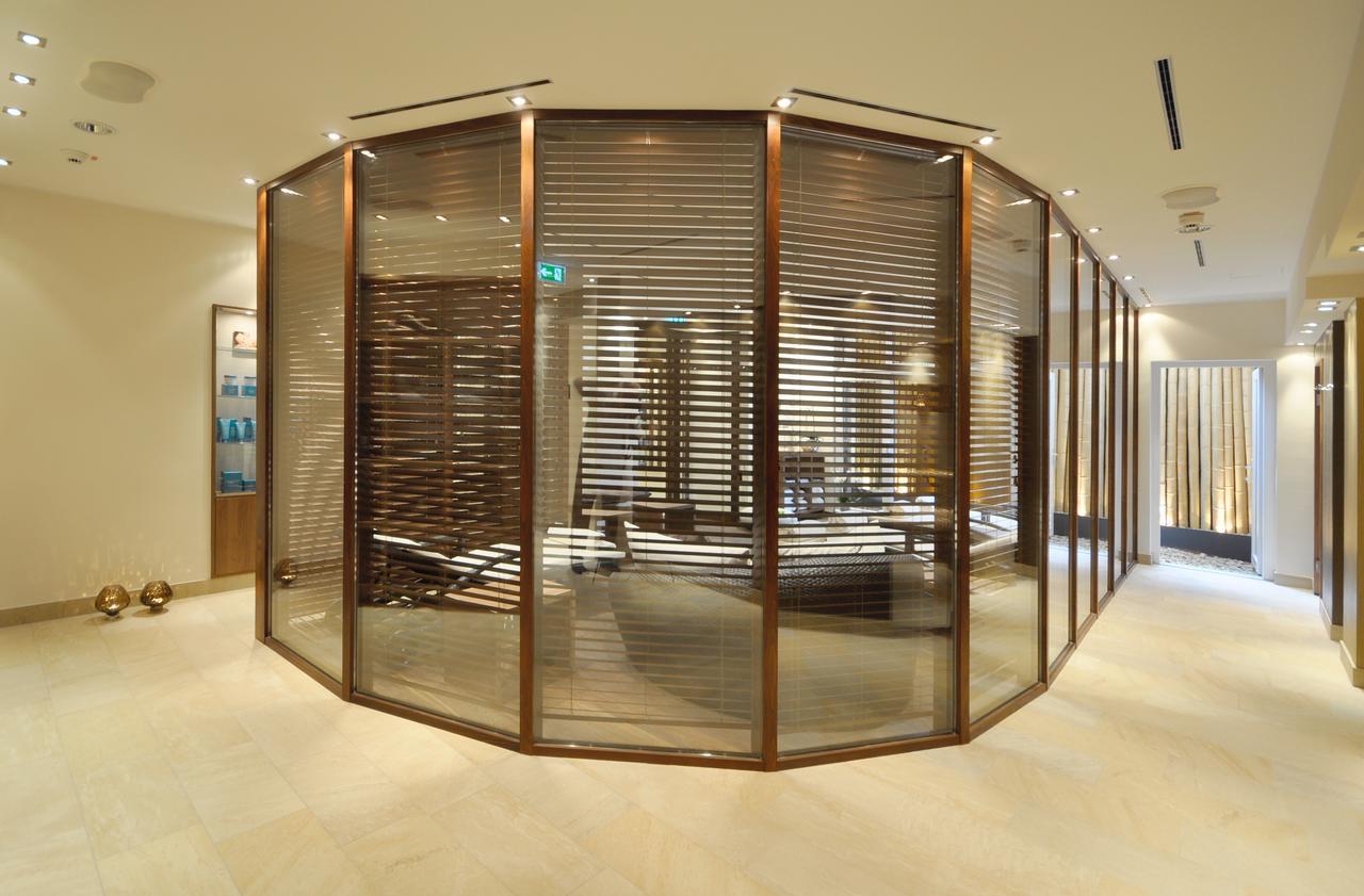 Thomas Hotel Spa & Lifestyle フースム エクステリア 写真