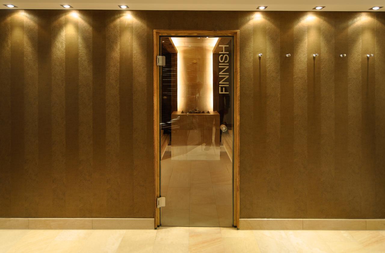 Thomas Hotel Spa & Lifestyle フースム エクステリア 写真