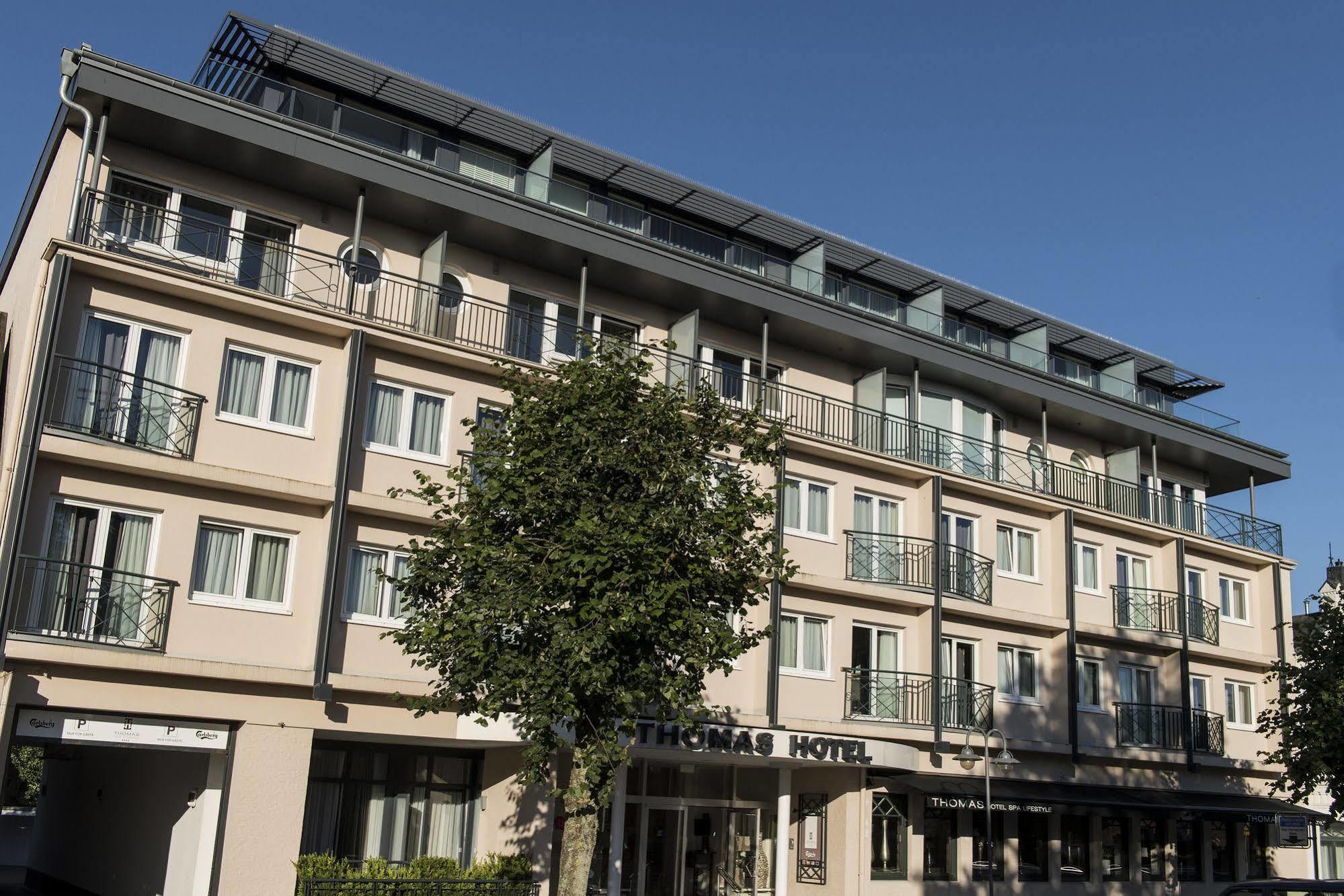 Thomas Hotel Spa & Lifestyle フースム エクステリア 写真
