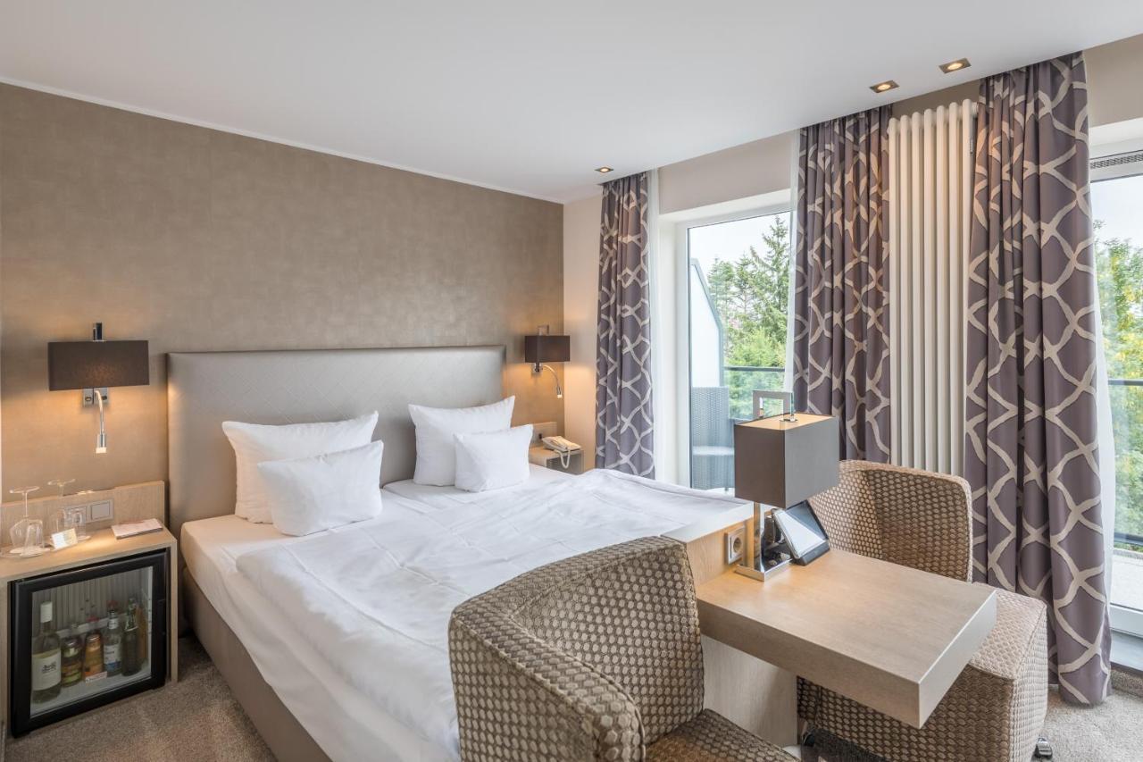 Thomas Hotel Spa & Lifestyle フースム エクステリア 写真