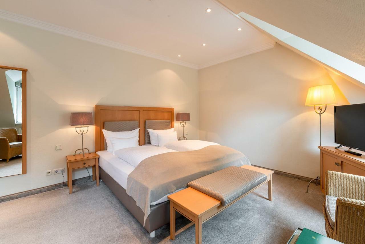 Thomas Hotel Spa & Lifestyle フースム エクステリア 写真