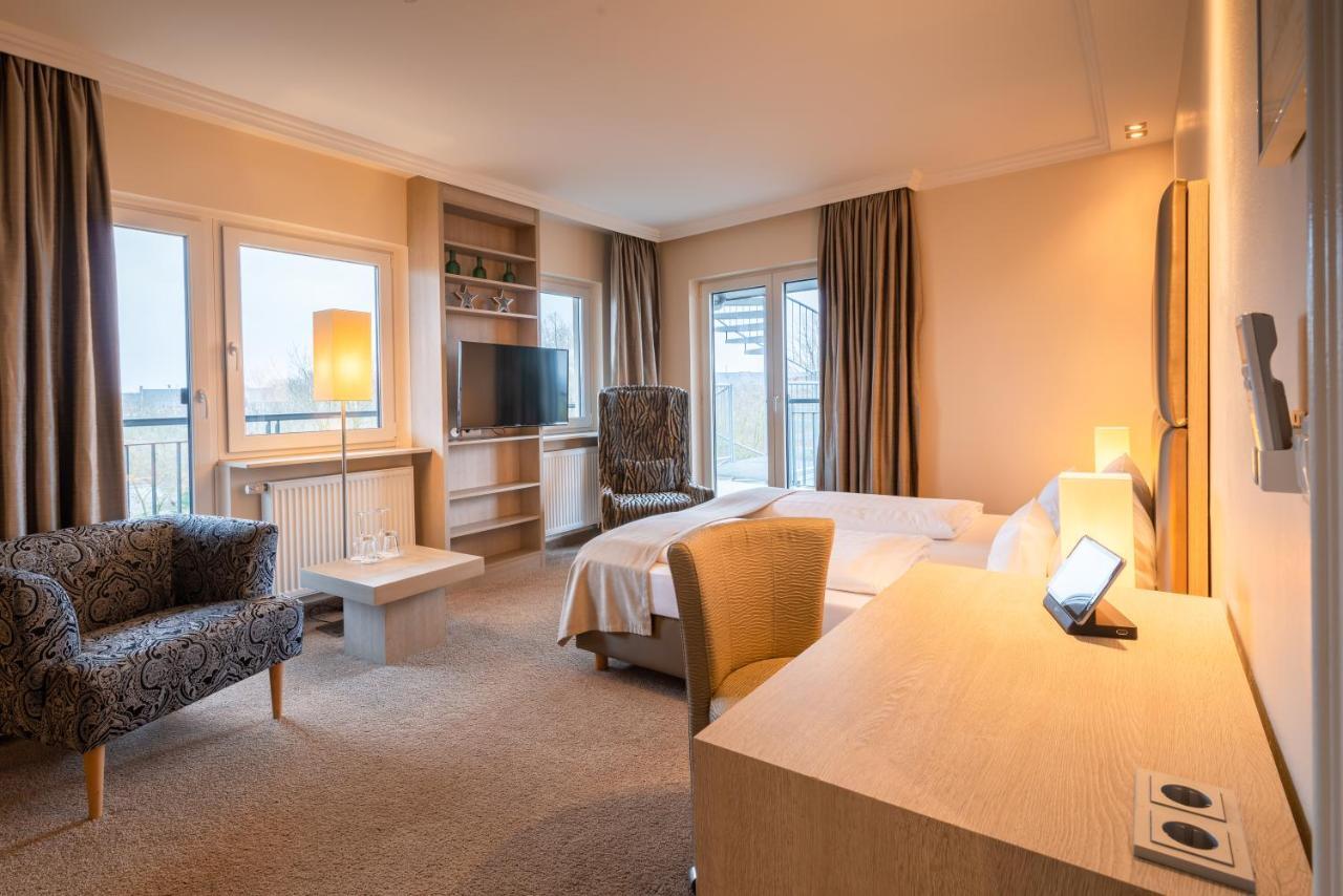 Thomas Hotel Spa & Lifestyle フースム エクステリア 写真